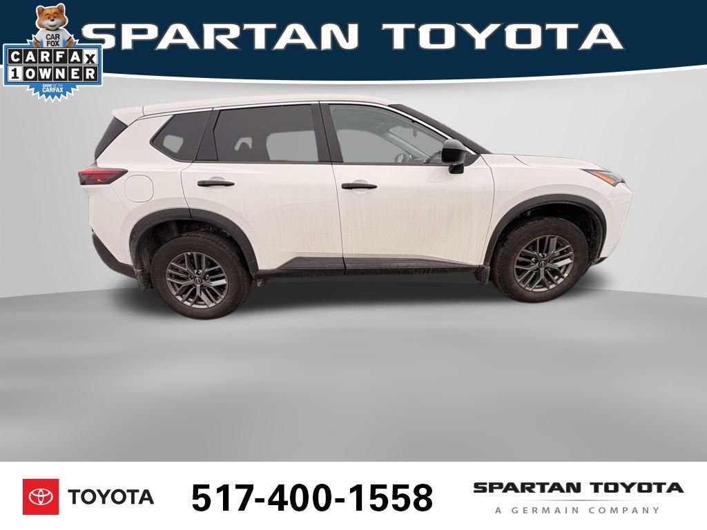 Used 2023 Nissan Rogue S image 9