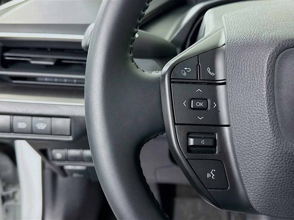 Used 2026 Toyota Prius LE image 19