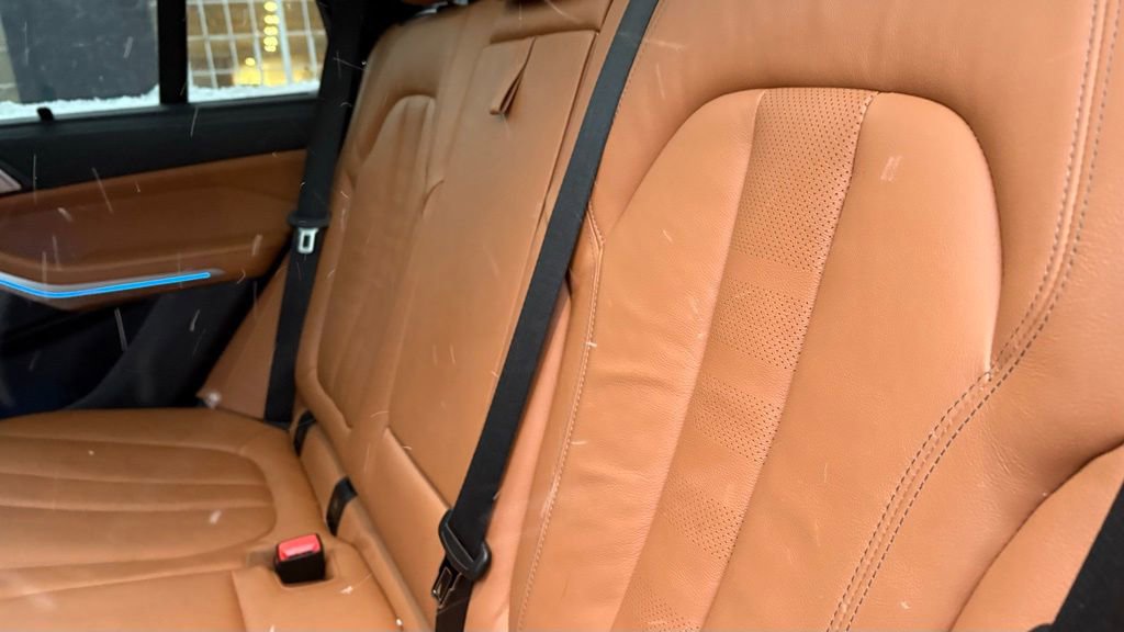 Used 2022 BMW X5 xDrive45e w/ Executive Package image 7