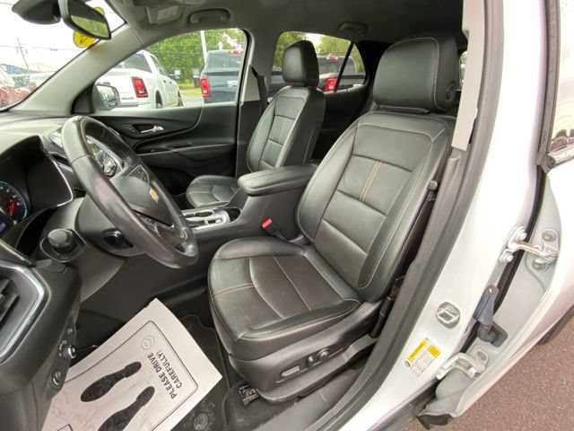 Used 2022 Chevrolet Equinox Premier w/ Redline Edition AWD/4WD image 12