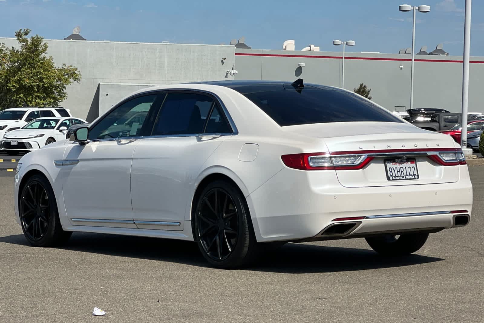 Used 2018 Lincoln Continental Reserve w/ Continental Climate Package AWD/4WD image 7