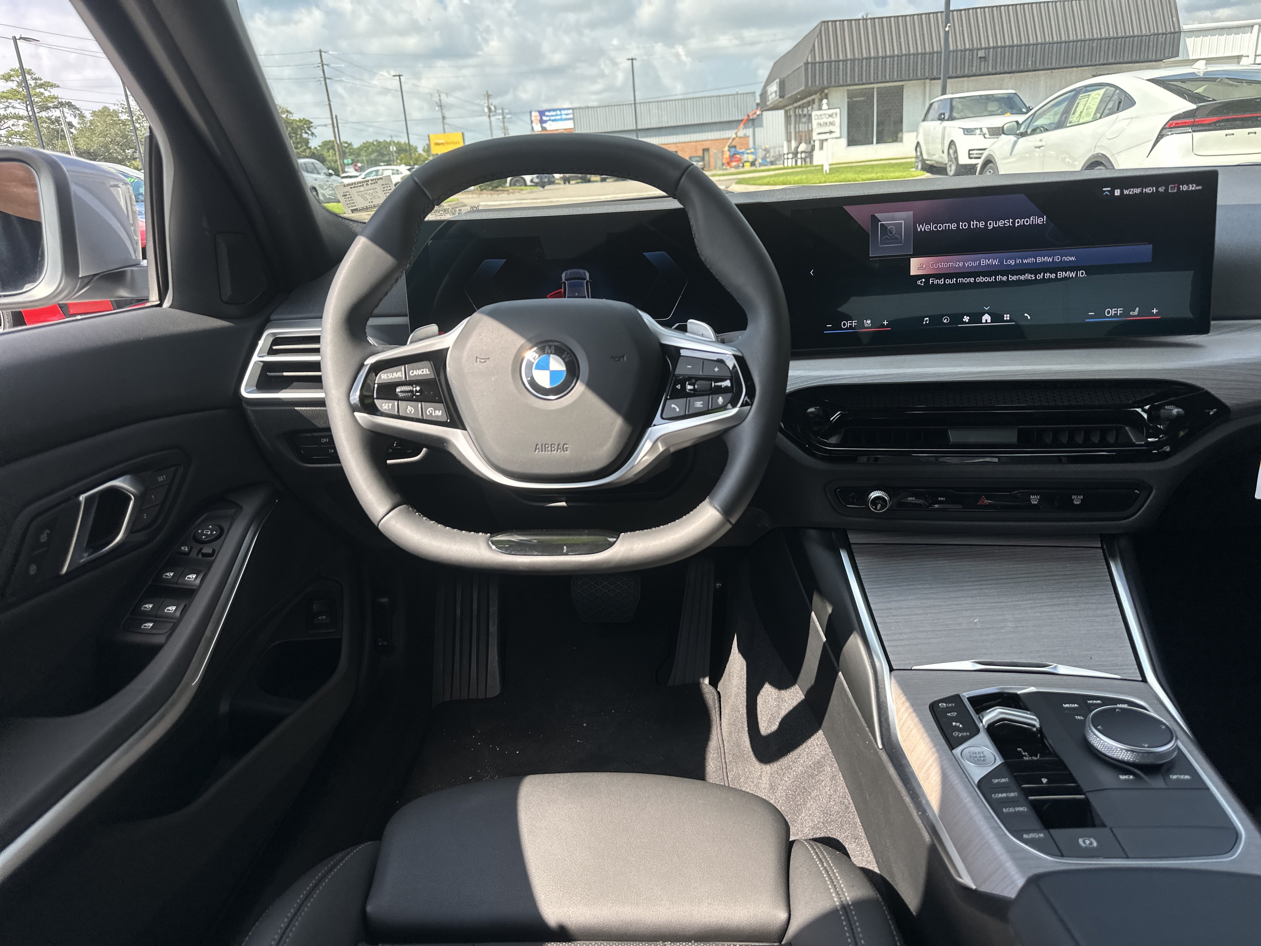 Used 2025 BMW 330i Sedan w/ Premium Package RWD image 6