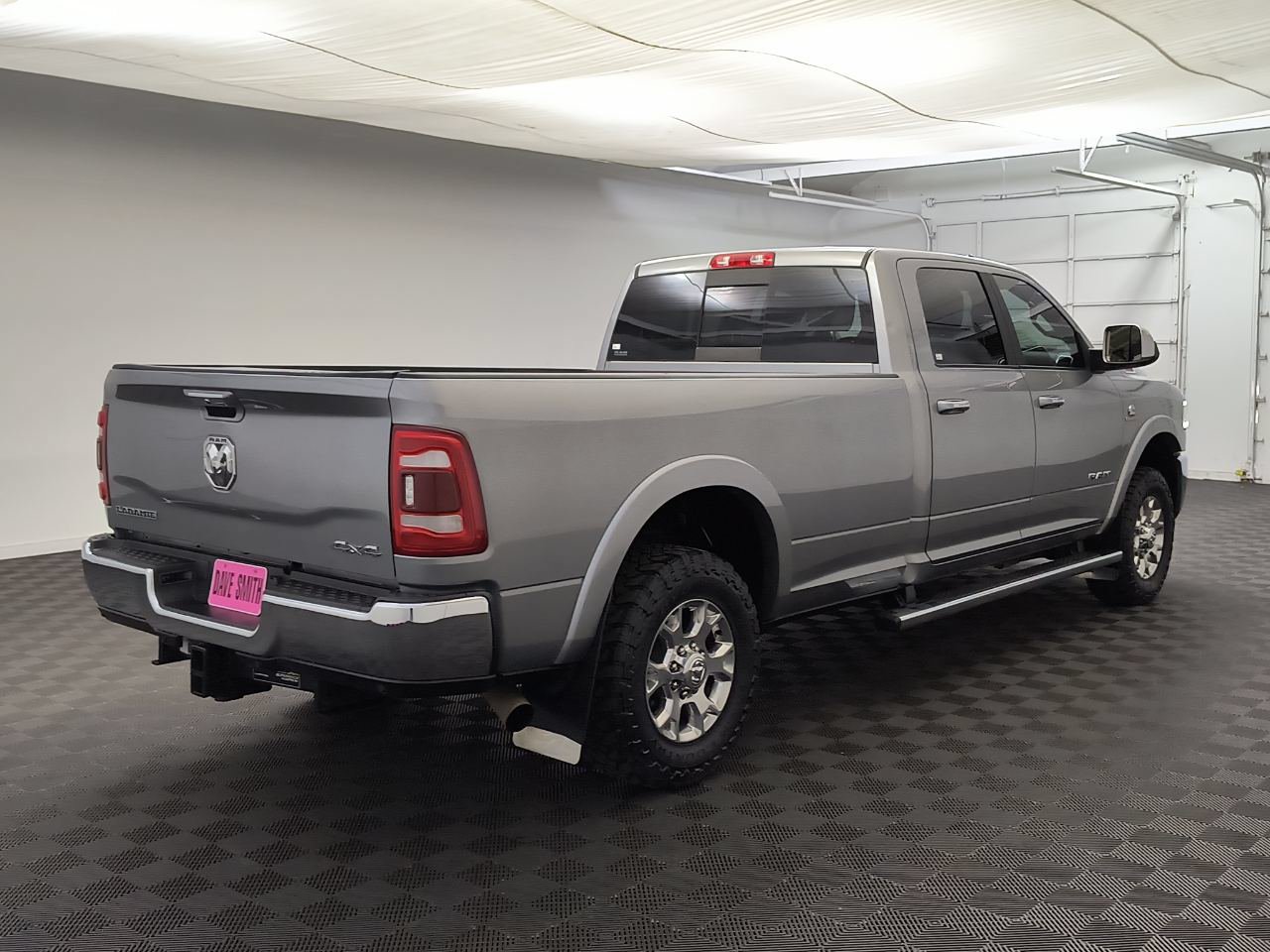 Used 2022 RAM 3500 Laramie AWD/4WD image 9