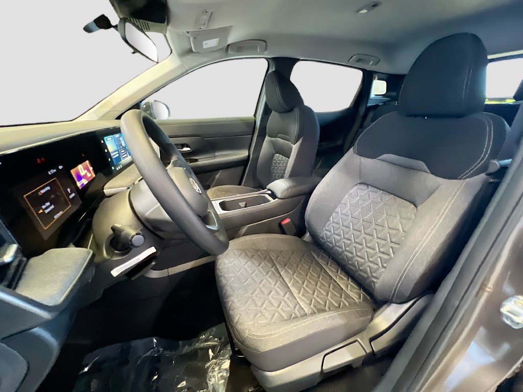 New 2026 Nissan Kicks SV w/ Cold Weather Package AWD/4WD image 18