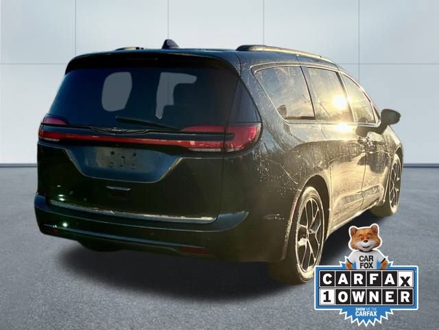 Used 2021 Chrysler Pacifica Touring w/ S Appearance Package image 15