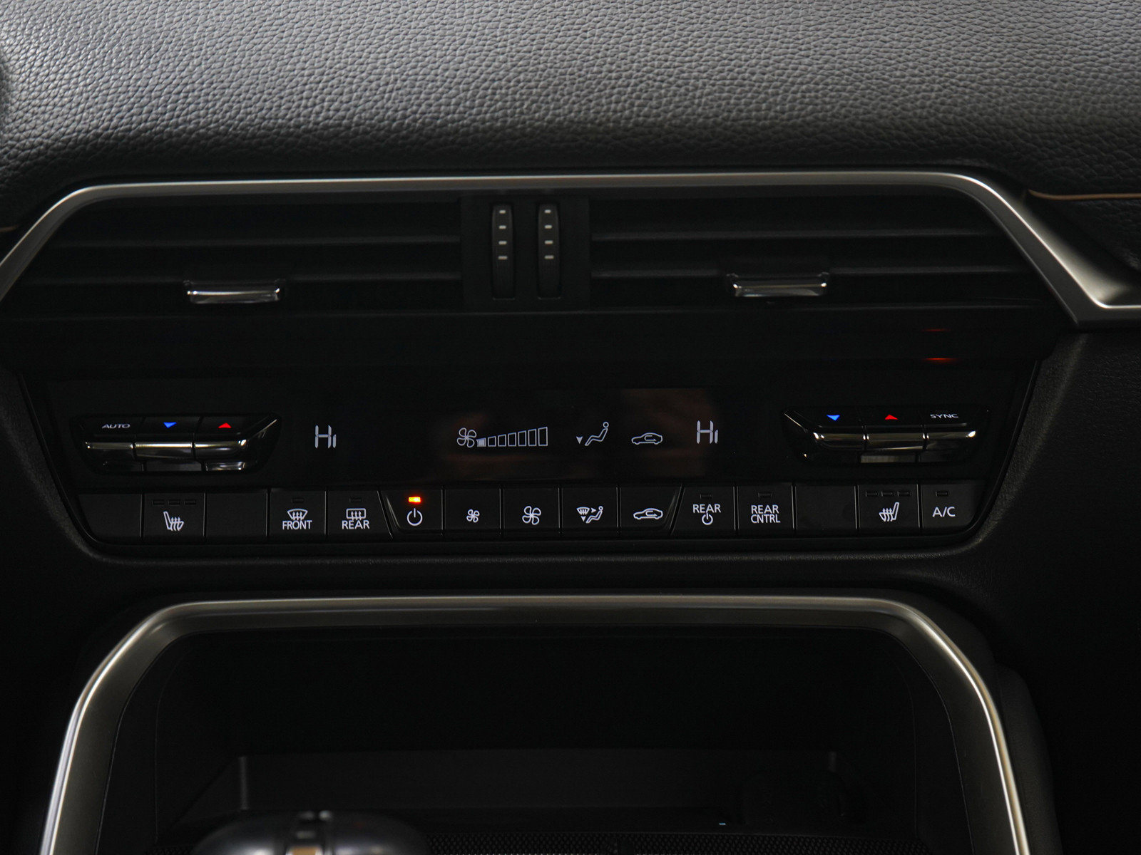 Certified 2024 MAZDA CX-90 3.3 Turbo w/ Preferred Plus image 17