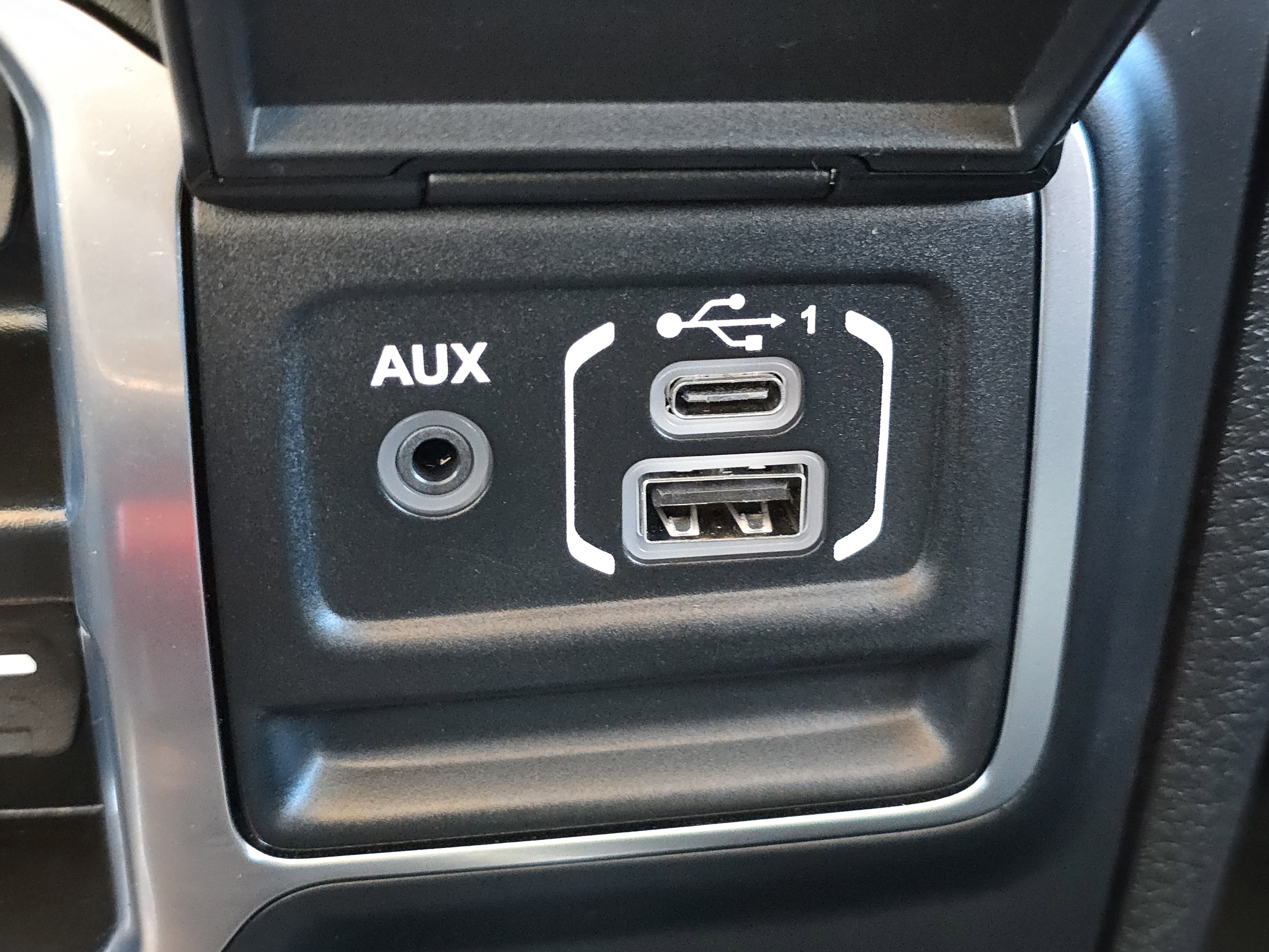 Used 2024 Jeep Gladiator Sport image 25