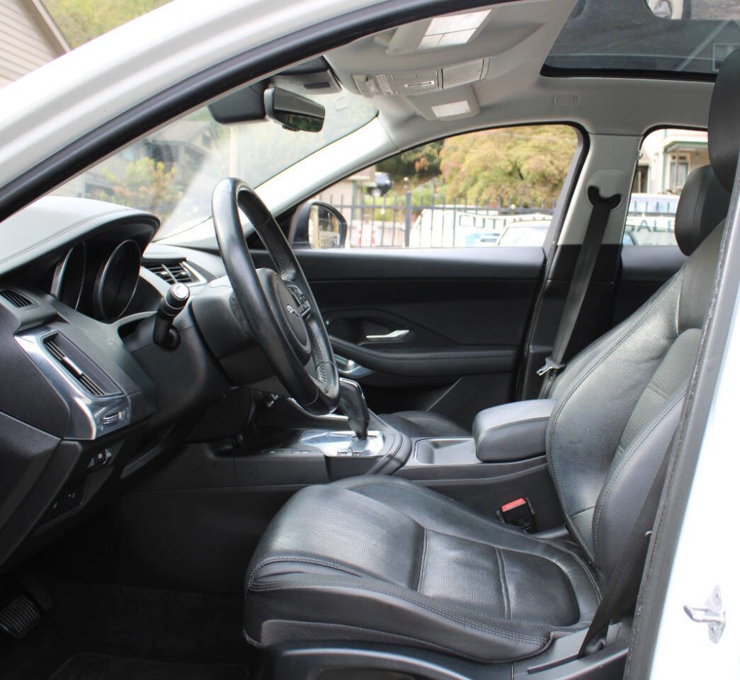 Used 2018 Jaguar E-PACE S image 18