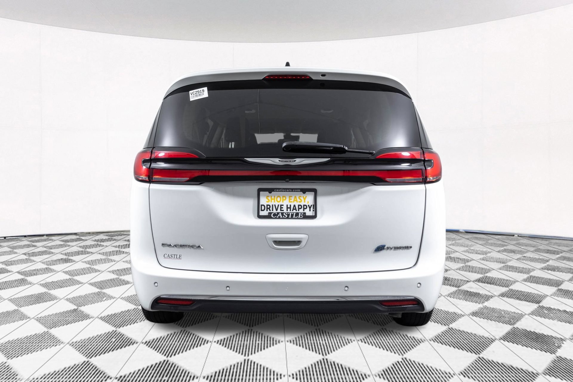 Used 2024 Chrysler Pacifica Limited FWD image 19
