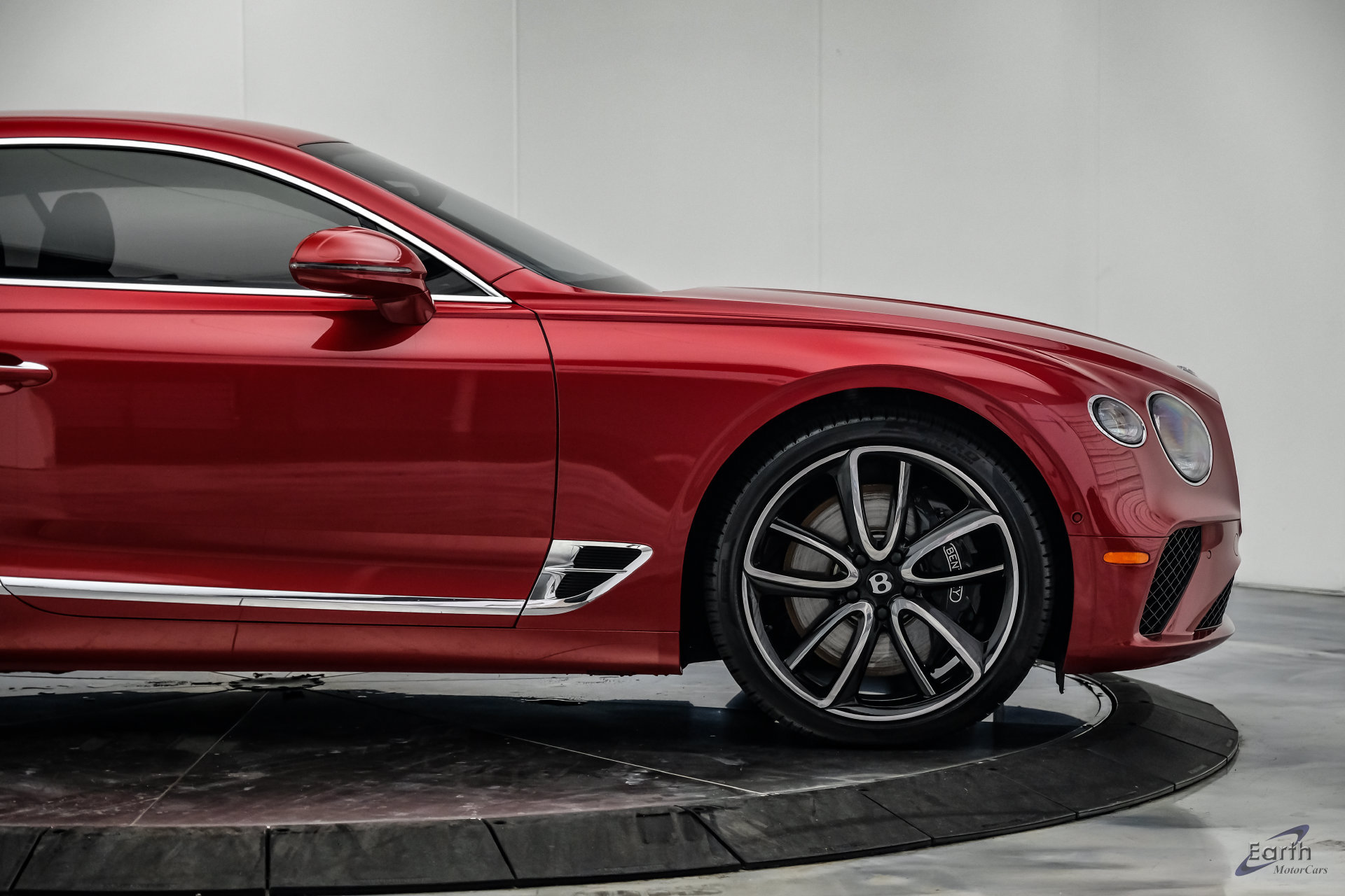 Used 2020 Bentley Continental GT AWD/4WD image 26