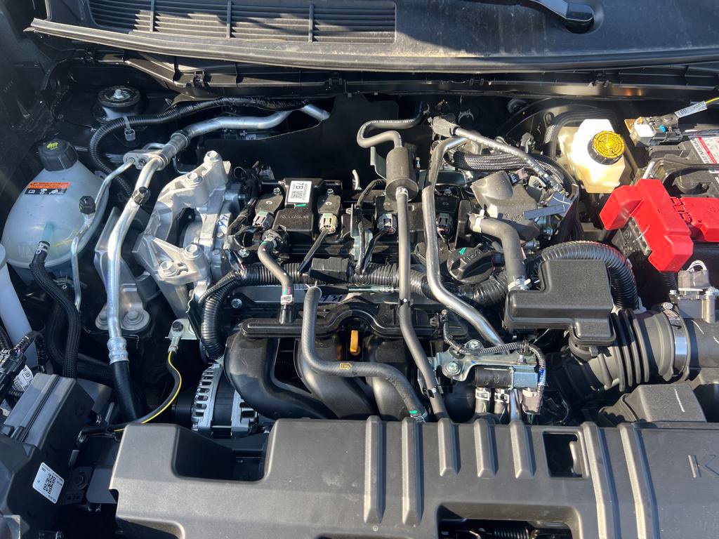 Certified 2025 Nissan Kicks SR AWD/4WD image 20