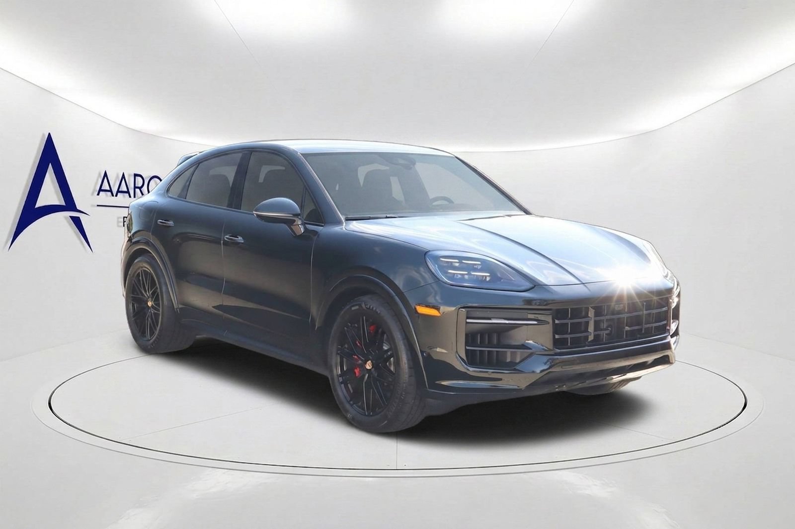 Used 2026 Porsche Cayenne GTS AWD/4WD image 3