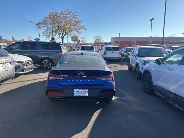 Used 2025 Hyundai Elantra Sport image 5