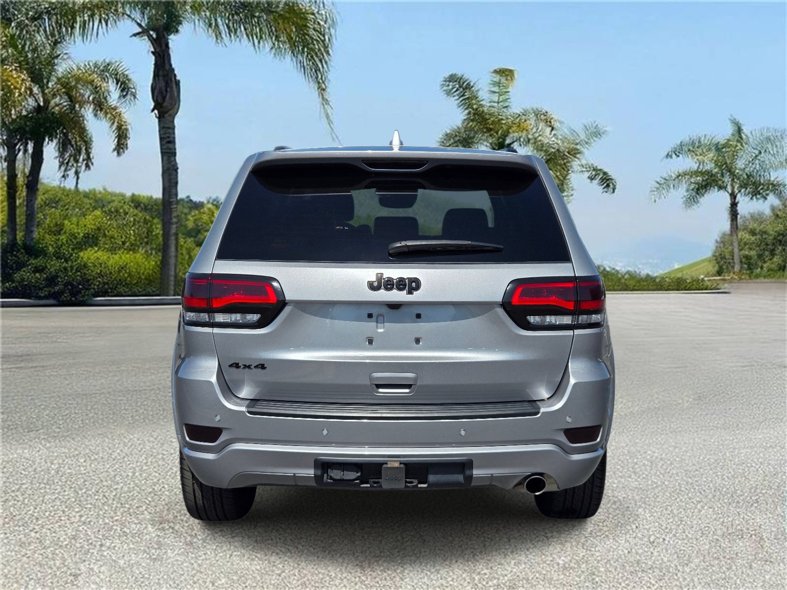 Certified 2021 Jeep Grand Cherokee Laredo X AWD/4WD image 5