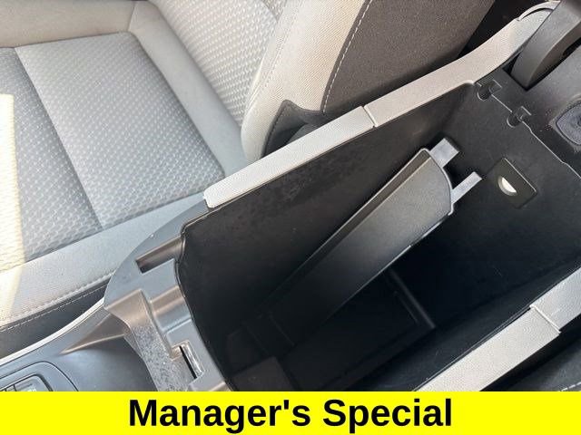 Used 2023 GMC Terrain SLE w/ Driver Convenience Package image 27