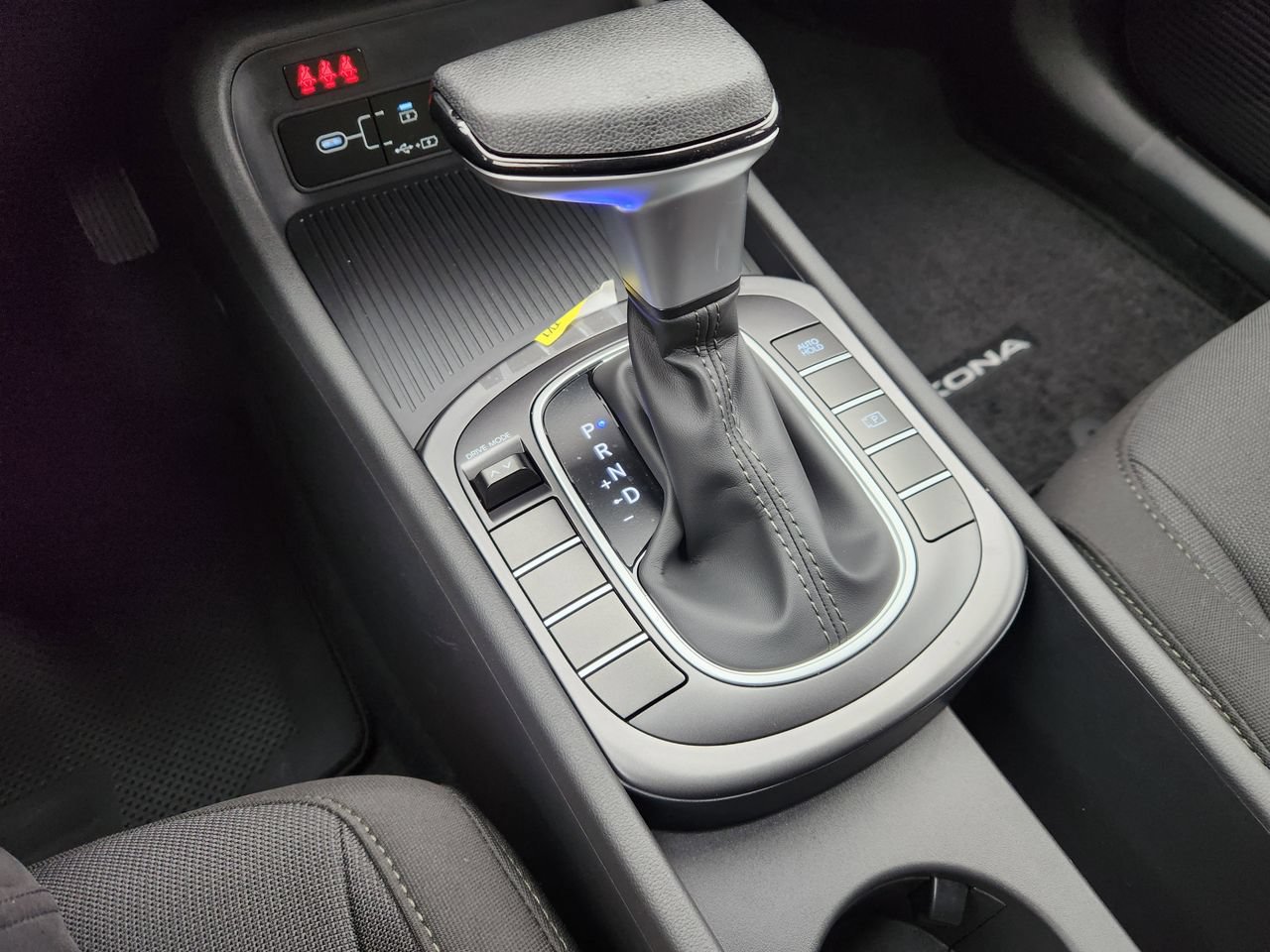 New 2026 Hyundai Kona SE FWD image 17