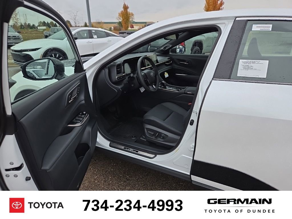 New 2026 Toyota Crown Platinum image 19