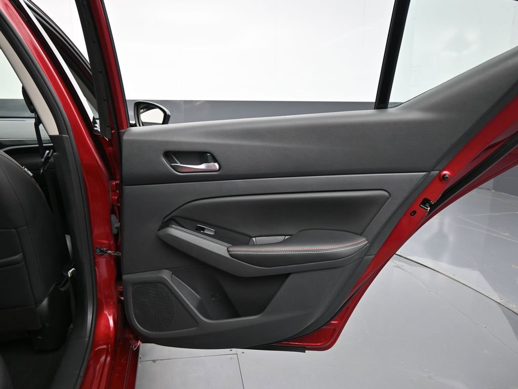 Used 2023 Nissan Altima 2.5 SR w/ SR Premium Package image 36