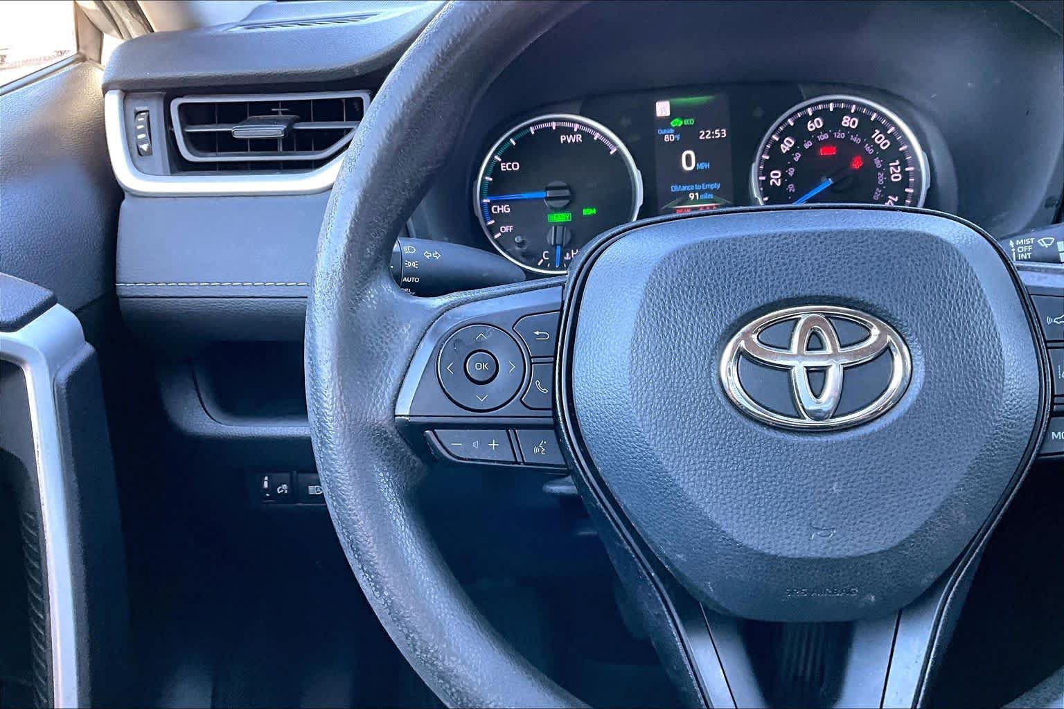 Used 2022 Toyota RAV4 XLE AWD/4WD image 23