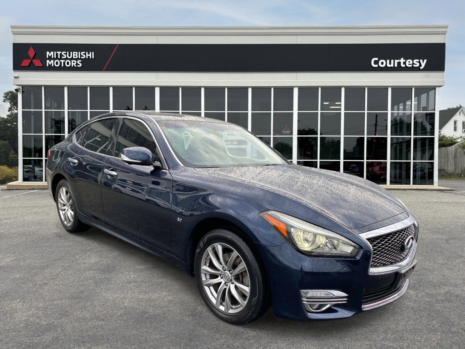 Used 2015 INFINITI Q70 3.7 image 8