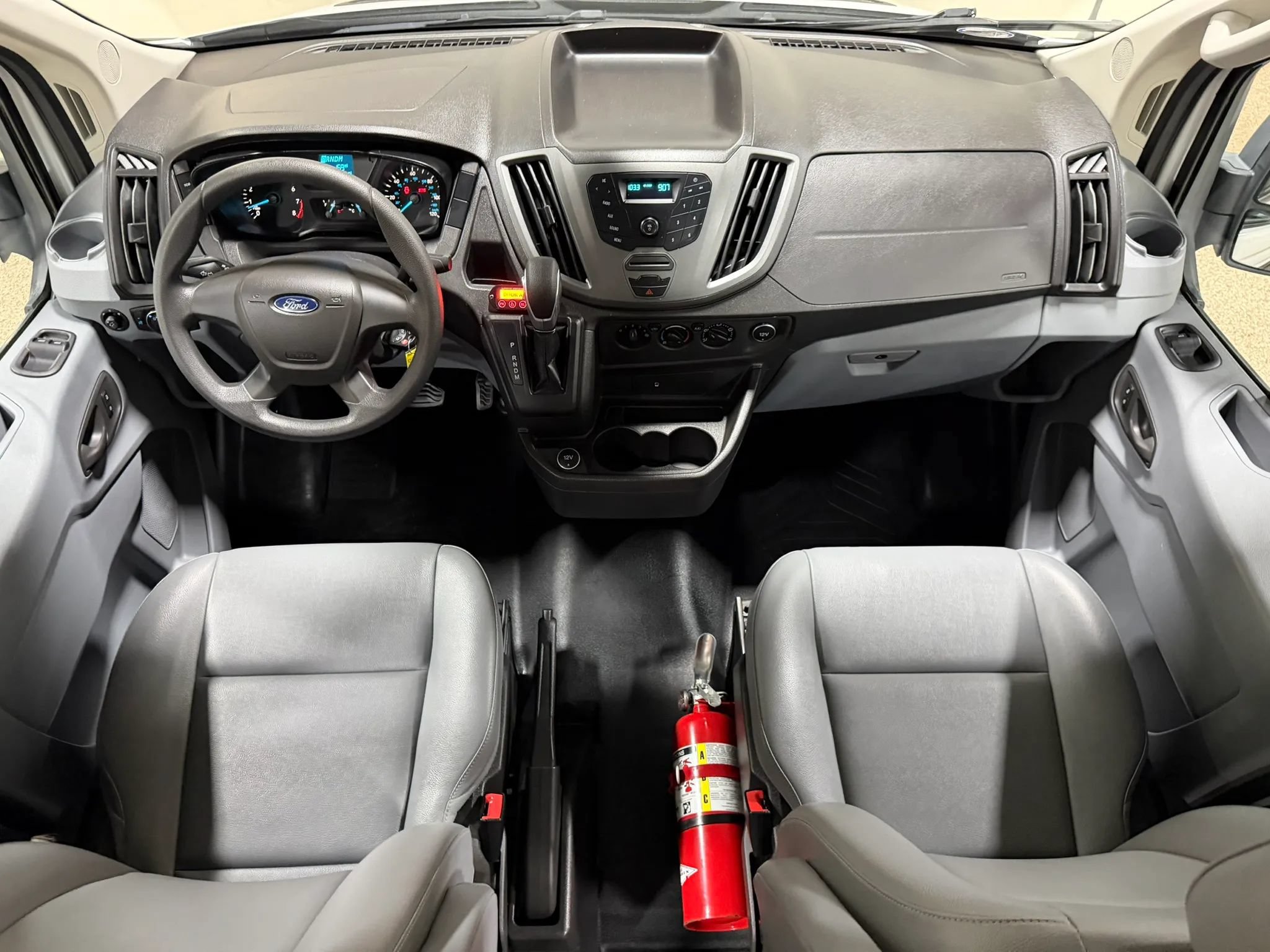Used 2018 Ford Transit 150 XL RWD image 50