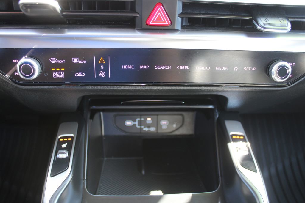 Certified 2025 Kia Sorento EX AWD/4WD image 45