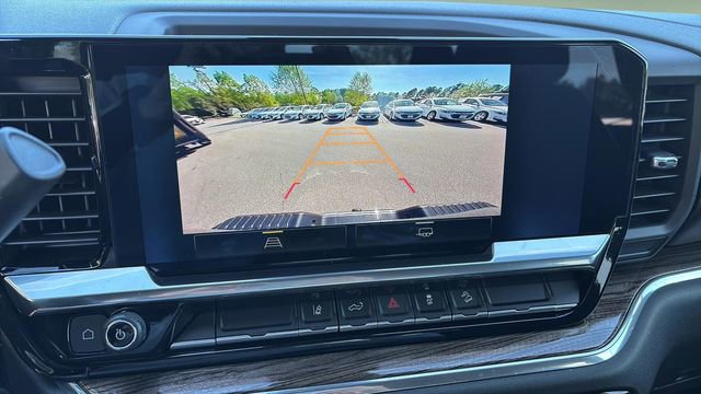 Used 2024 Chevrolet Silverado 2500 LT w/ Convenience Package image 27