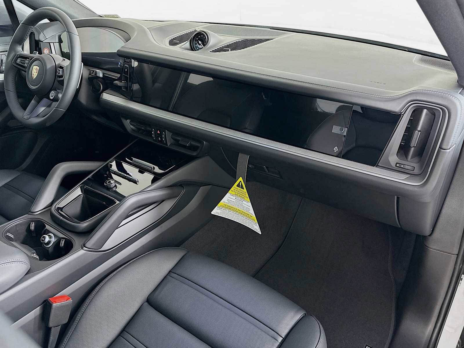 New 2026 Porsche Cayenne Coupe image 29