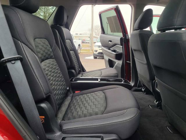 Used 2022 Nissan Pathfinder SV w/ SV Premium Package image 20