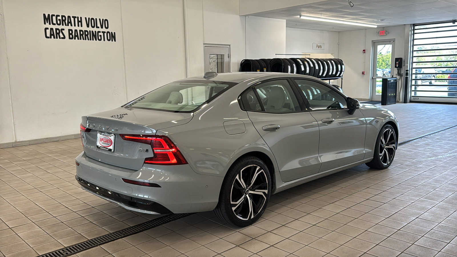 Used 2024 Volvo S60 B5 Plus w/ Climate Package AWD/4WD image 5