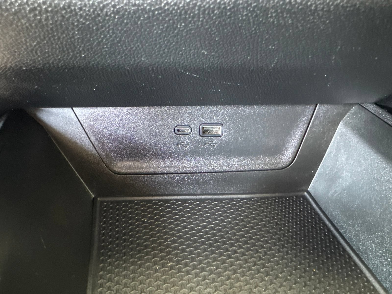 Used 2026 Chevrolet Equinox LT w/ Convenience Package II FWD image 29