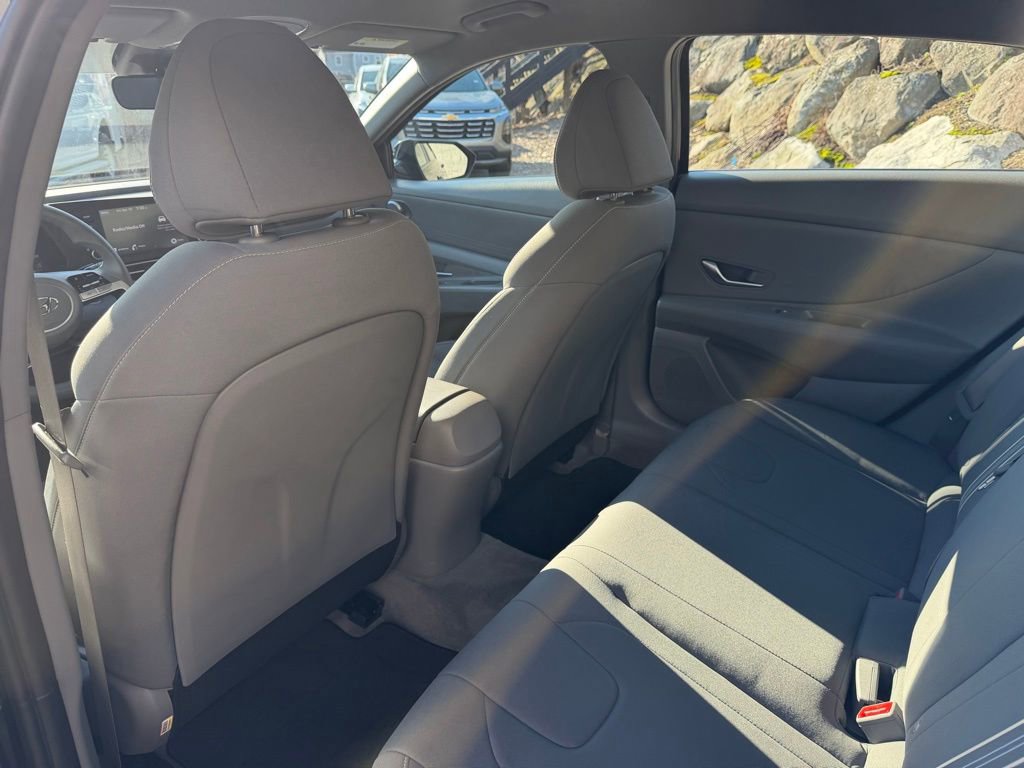 Certified 2023 Hyundai Elantra SEL image 19