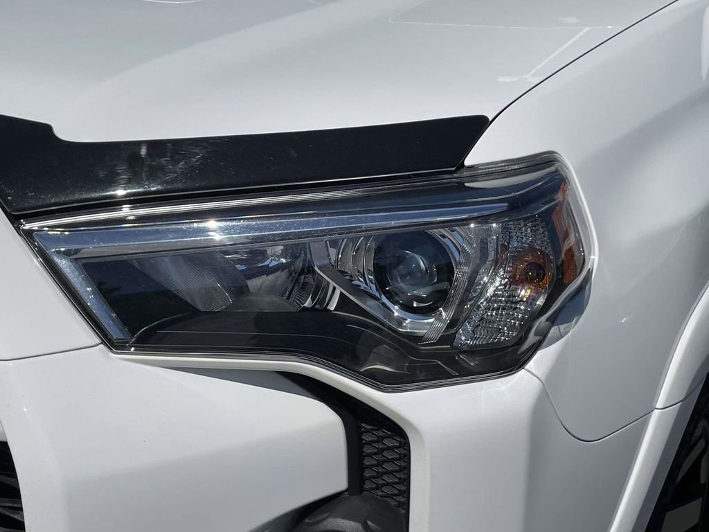 Used 2023 Toyota 4Runner TRD Off-Road Premium w/ Moonroof Package AWD/4WD image 7