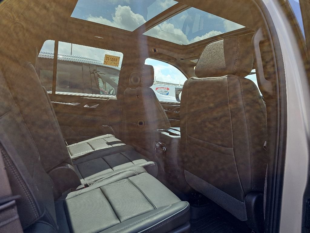 Used 2023 GMC Yukon Denali w/ Max Trailering Package AWD/4WD image 8
