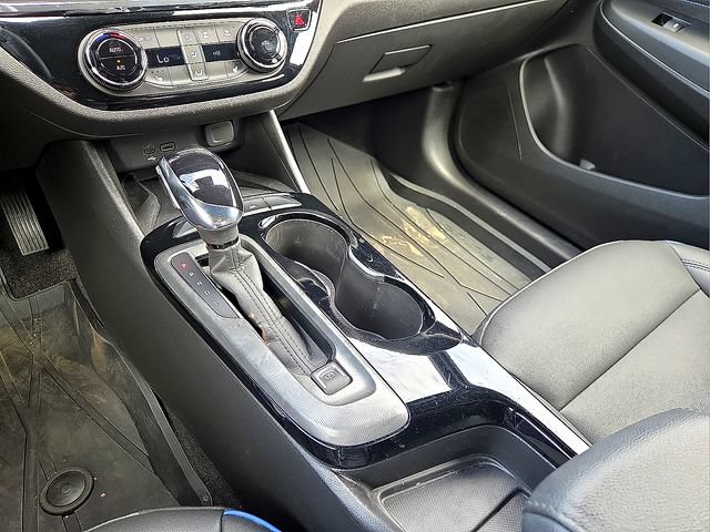 Used 2025 Buick Envista Sport Touring w/ Convenience I Package FWD image 25
