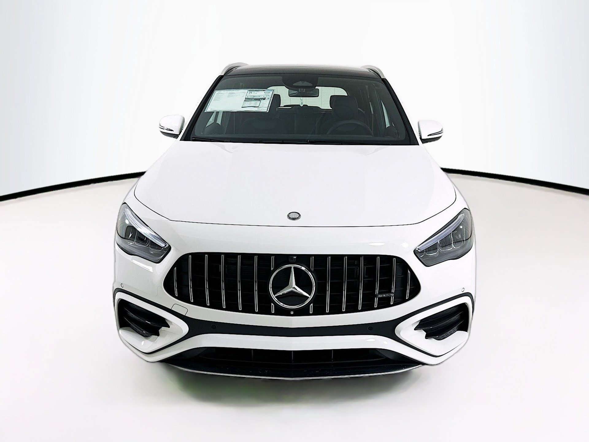 New 2026 Mercedes-Benz GLA 35 AMG 4MATIC image 2