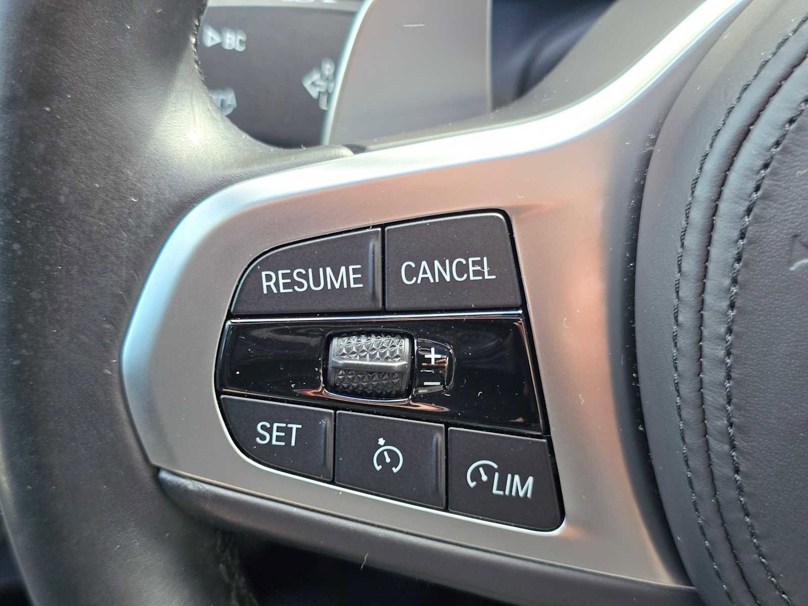 Used 2021 BMW 330i xDrive Sedan w/ M Sport Package image 39