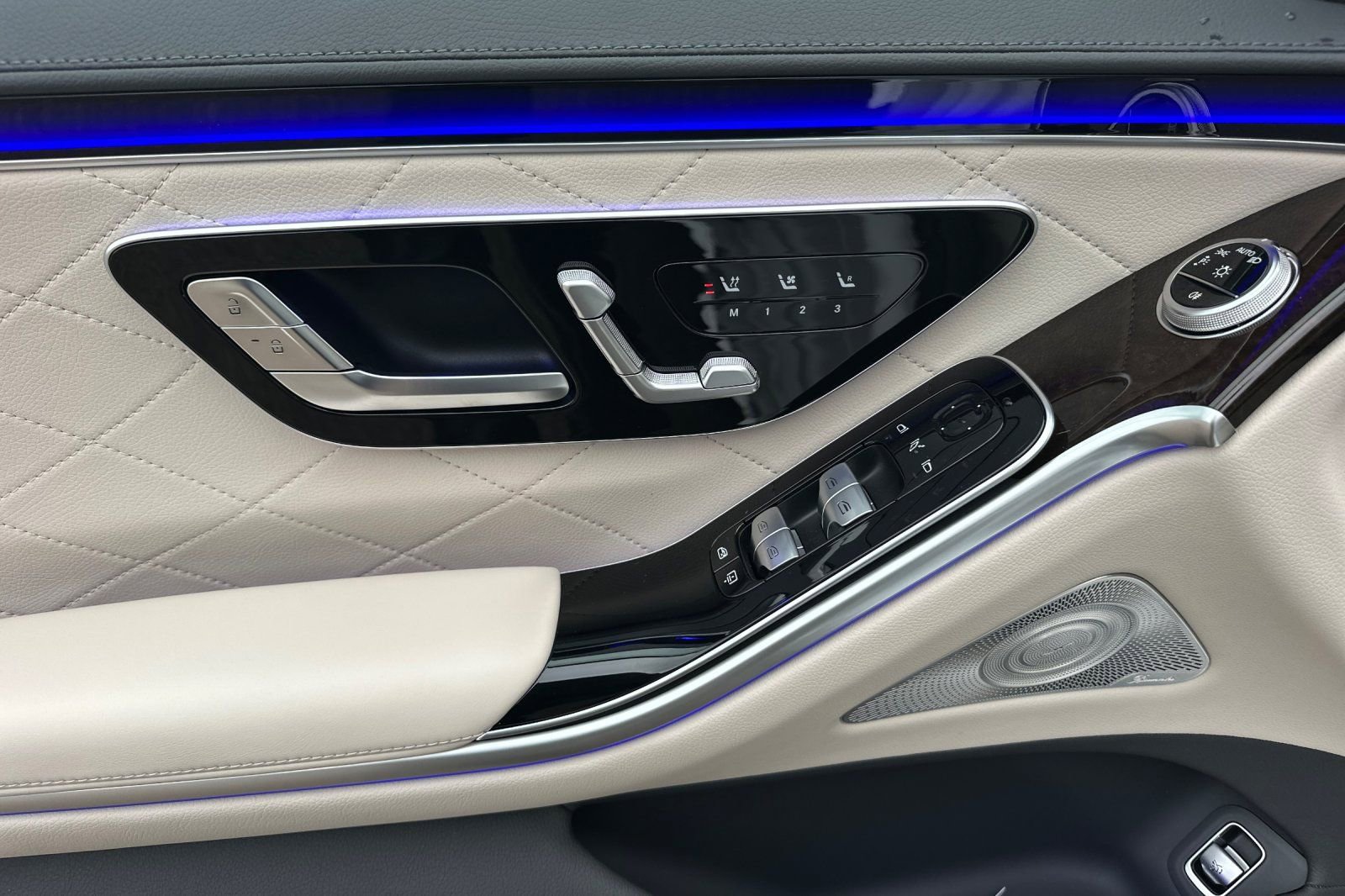 New 2026 Mercedes-Benz S 500 4MATIC image 21