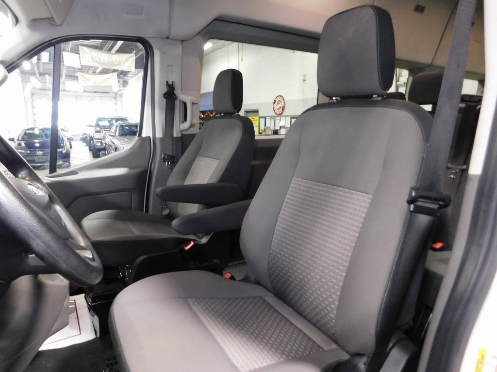 Used 2023 Ford Transit 350 XLT image 36