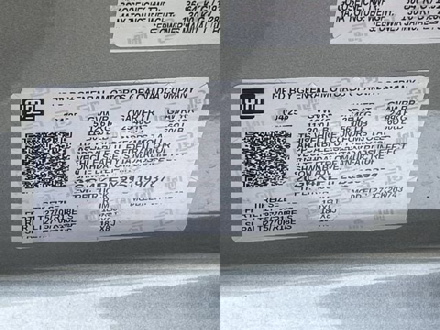 Used 2025 Chevrolet Silverado 2500 LTZ w/ LTZ Convenience Package image 34