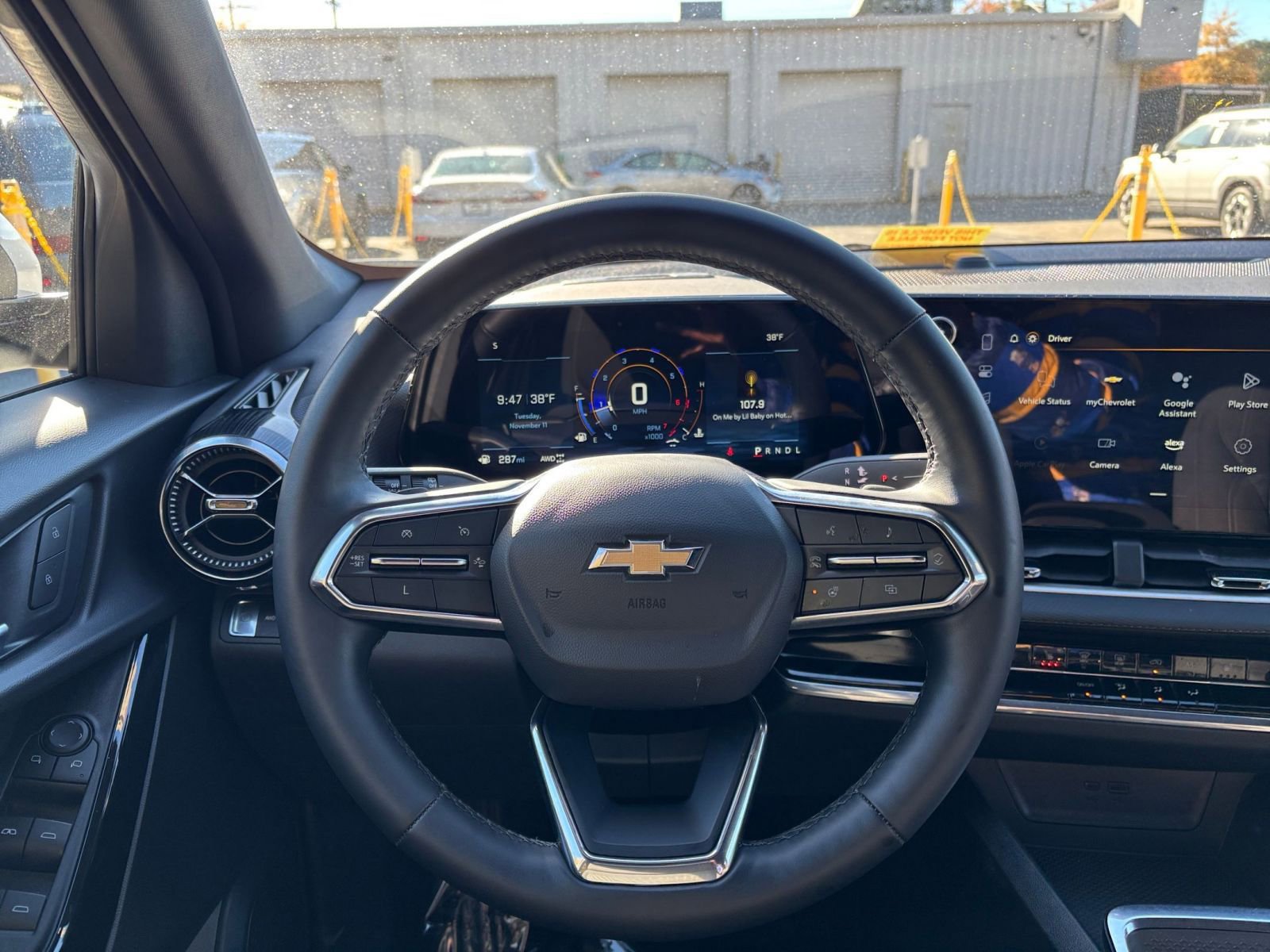 Used 2025 Chevrolet Equinox LT image 28