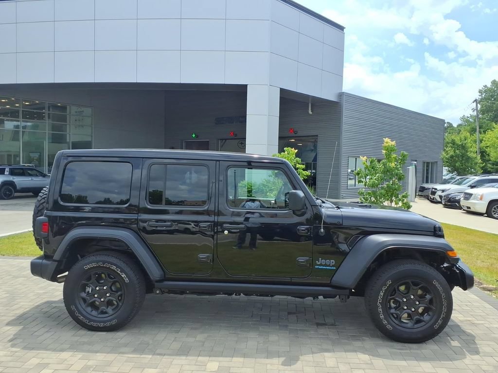 Used 2023 Jeep Wrangler Unlimited w/ Sun & Screen Package AWD/4WD image 9