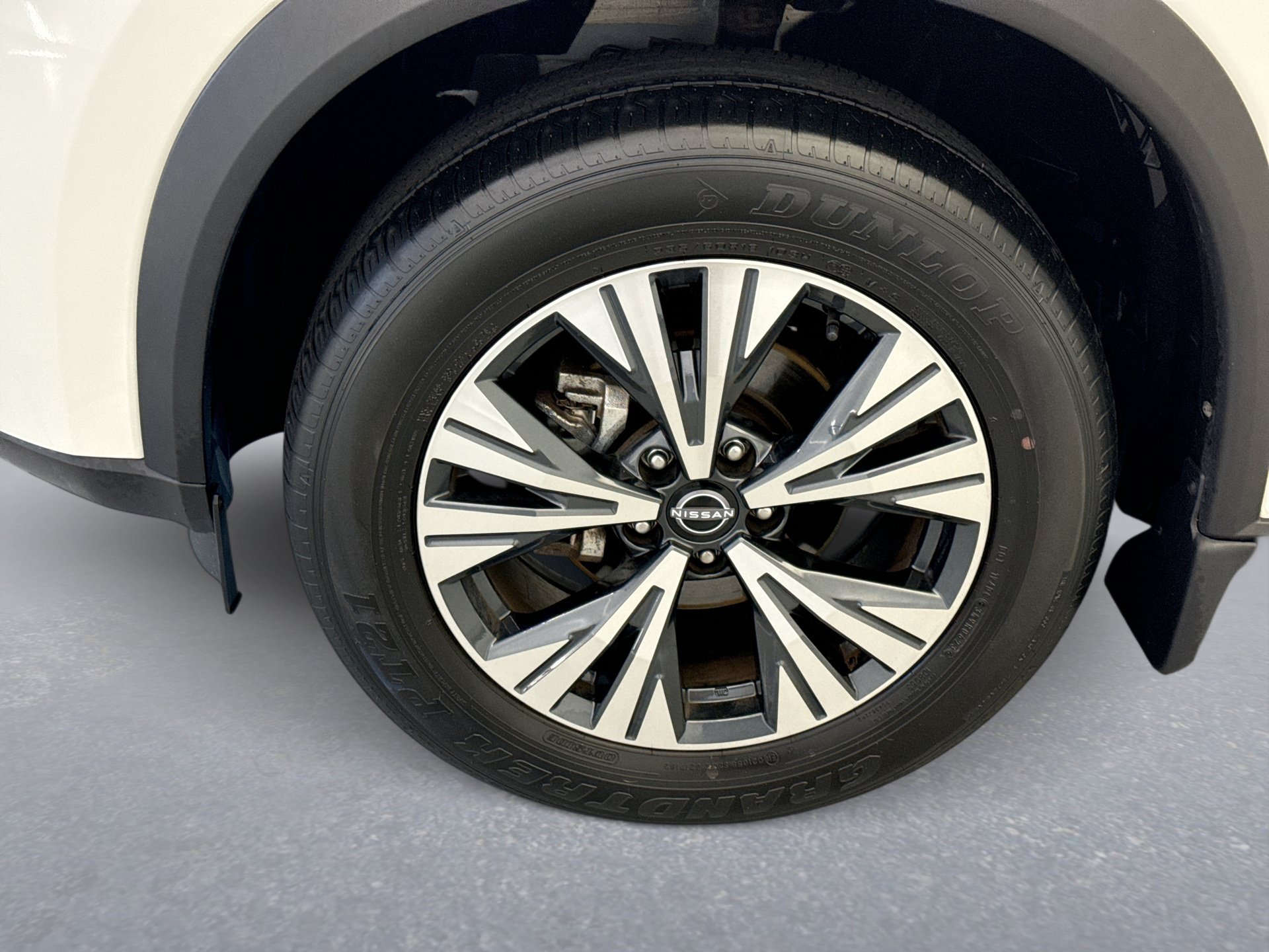Used 2023 Nissan Rogue SV AWD/4WD image 24