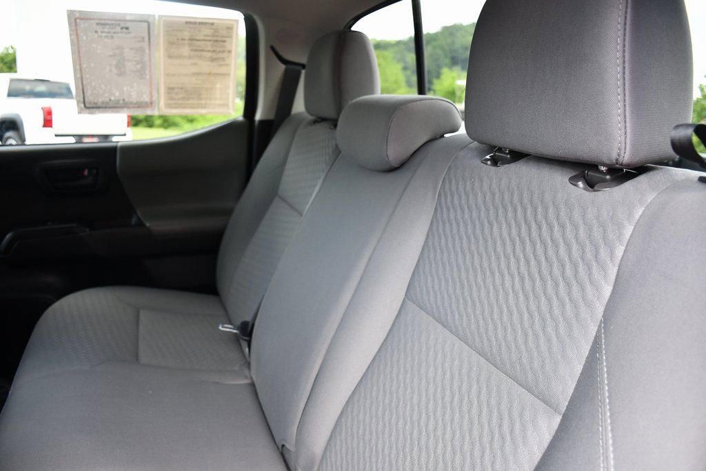 Used 2022 Toyota Tacoma SR image 10