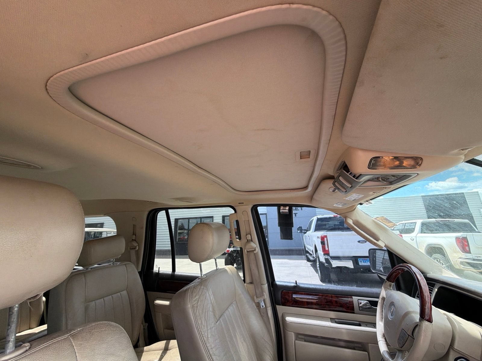 Used 2003 Lincoln Navigator Luxury AWD/4WD image 10