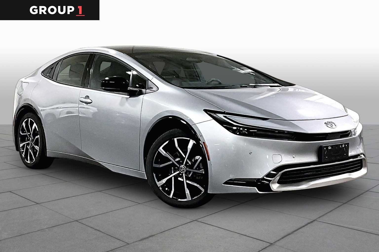 Certified 2025 Toyota Prius Plug-In Hybrid w/ Limited Premium Package FWD image 3