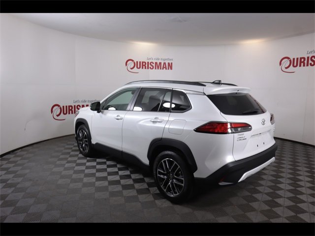 Used 2026 Toyota Corolla Cross XLE w/ Convenience Package image 5