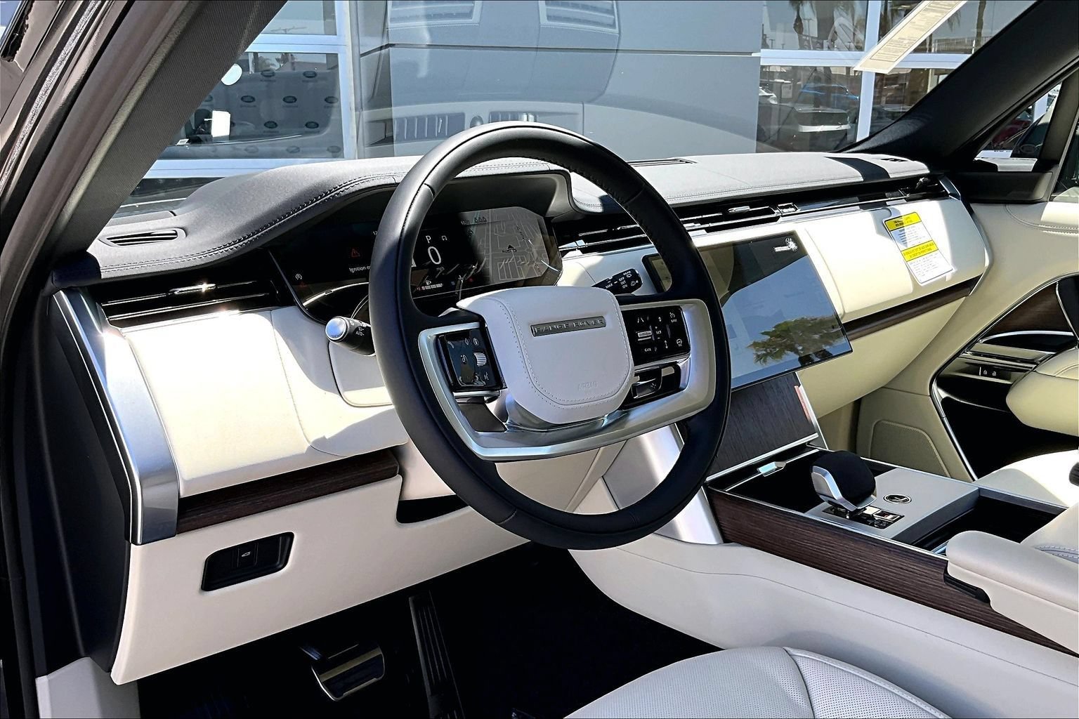 New 2026 Land Rover Range Rover SE AWD/4WD image 6