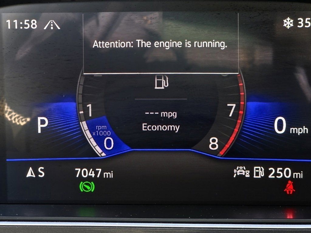 Used 2024 Volkswagen Tiguan SE image 20