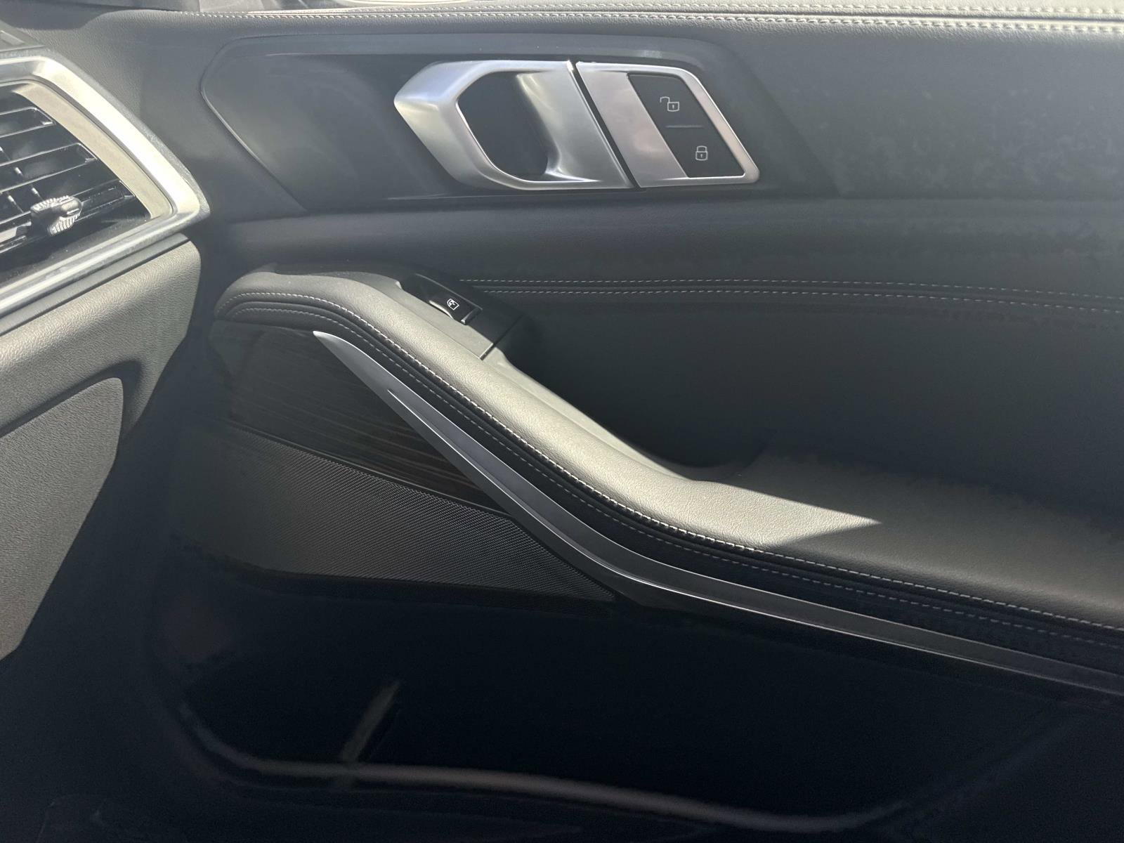 Certified 2025 BMW X5 xDrive40i w/ Premium Package image 21